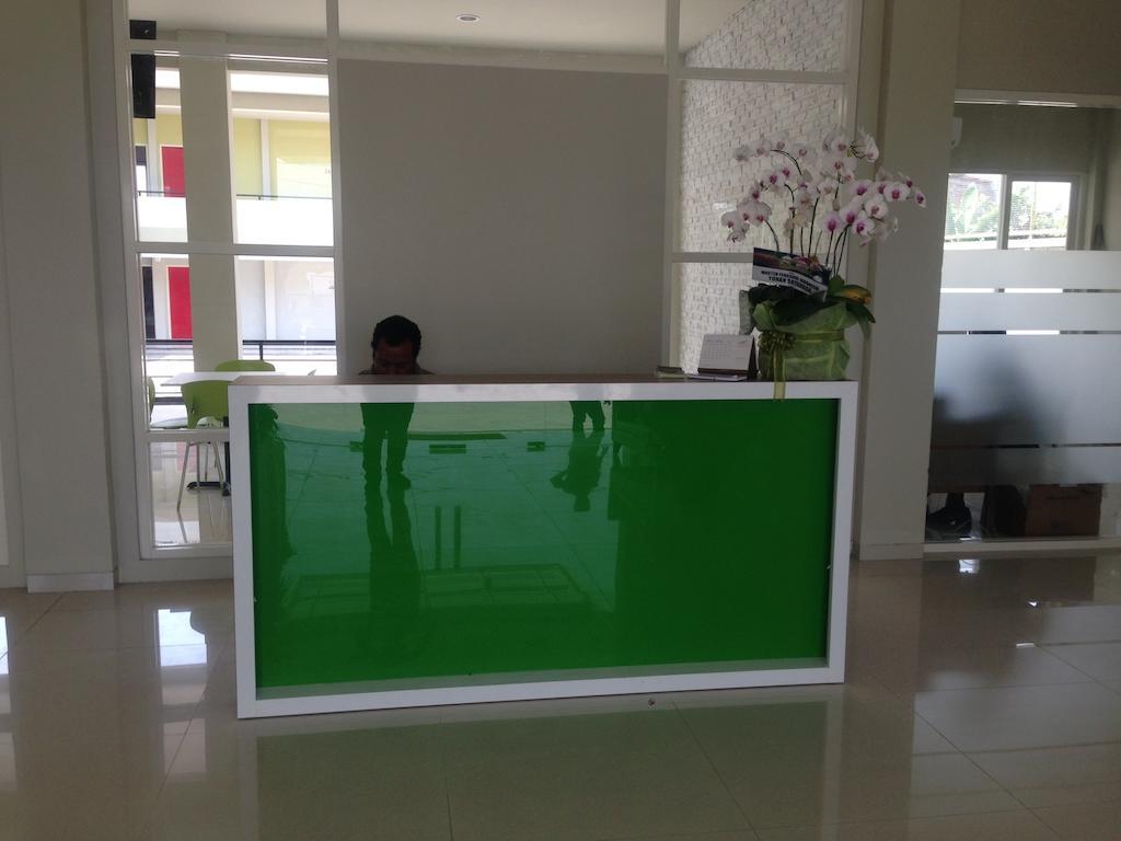 Rumah Cassa Guest House Surabaya Eksteriør bilde