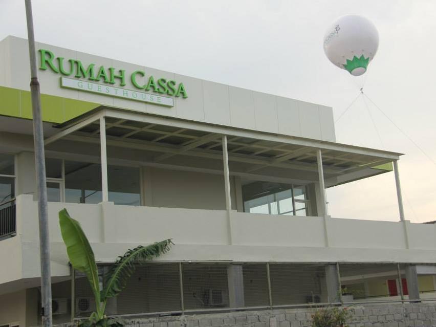 Rumah Cassa Guest House Surabaya Eksteriør bilde