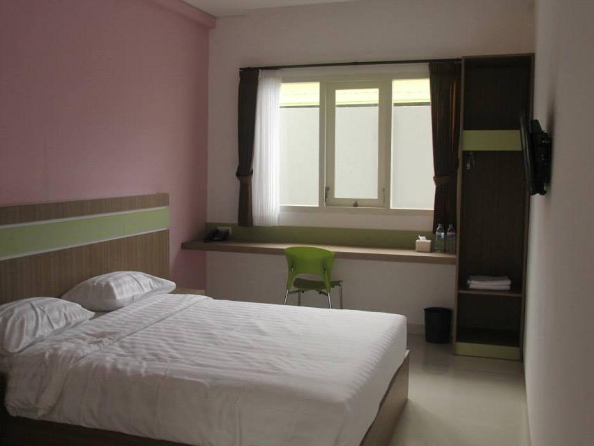 Rumah Cassa Guest House Surabaya Eksteriør bilde